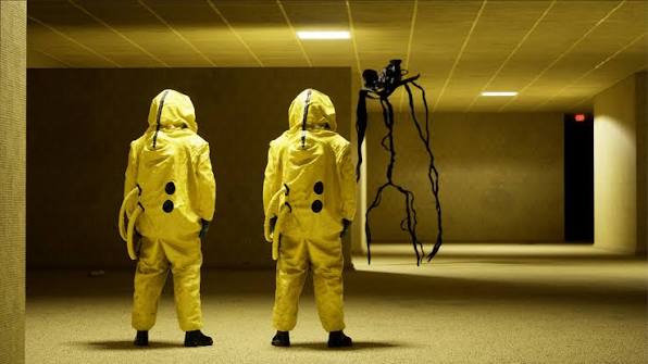 Play Backrooms: Escape Together free at fnaf1game.io